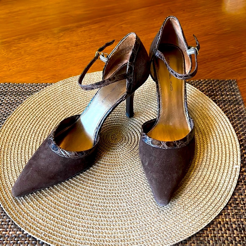 VINTAGE 8 1/2 Pointy Heels